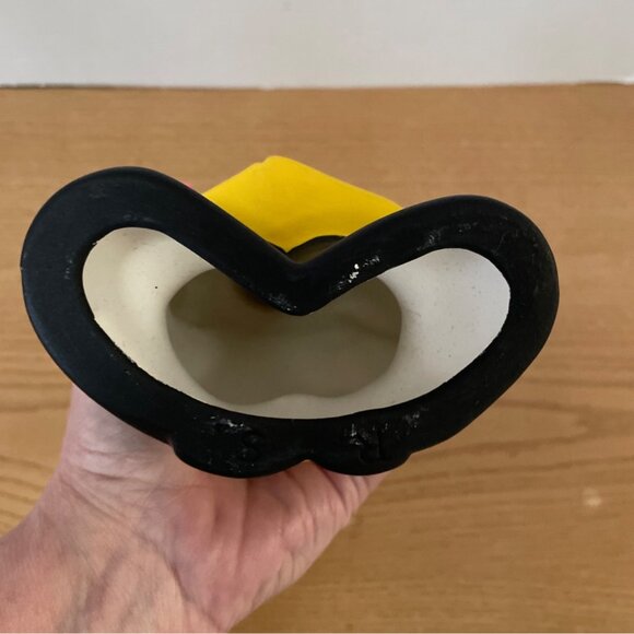 Vtg Donald Duck Ceramic Figurine Yellow Raincoat Black Boots Hand Painted Disney - Picture 6 of 9